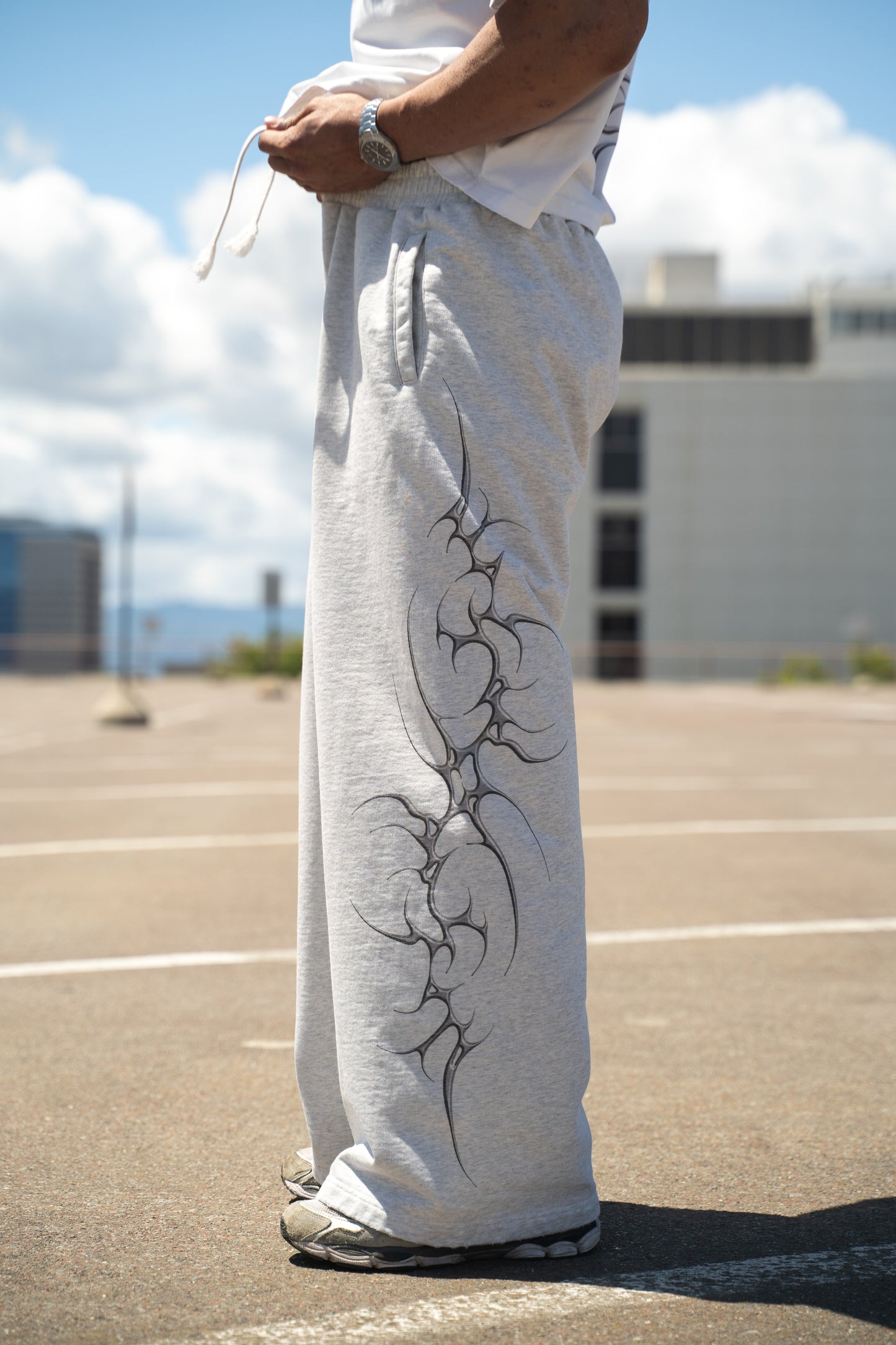 OVERTURE SWEATS