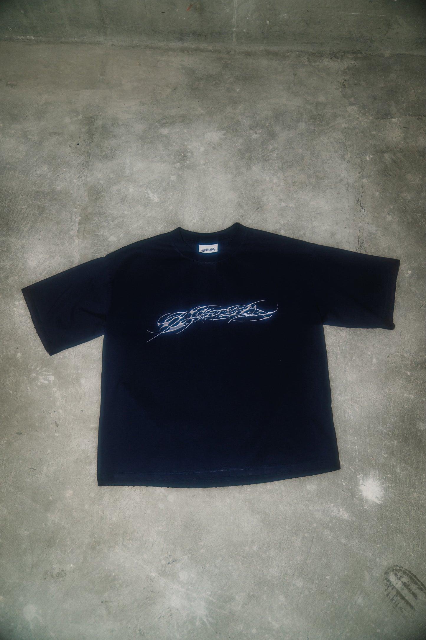 OVERTURE TEE