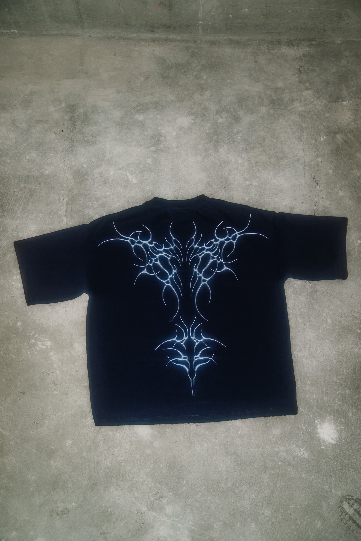 OVERTURE TEE